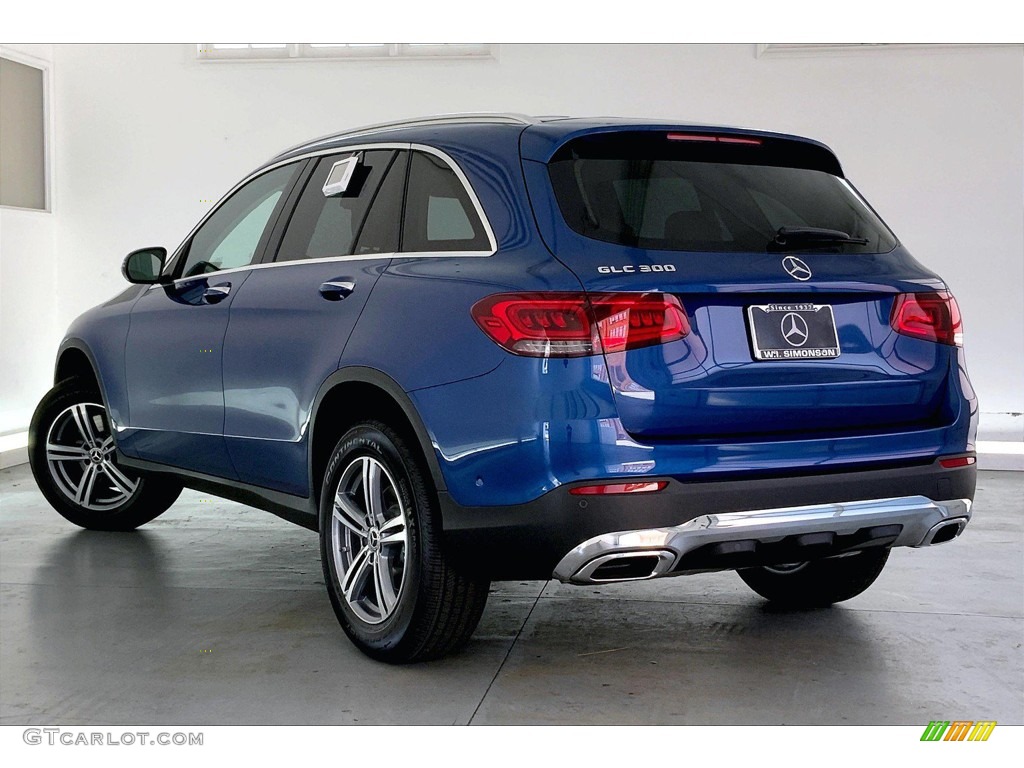 2022 GLC 300 - Starling Blue Metallic / Silk Beige photo #2