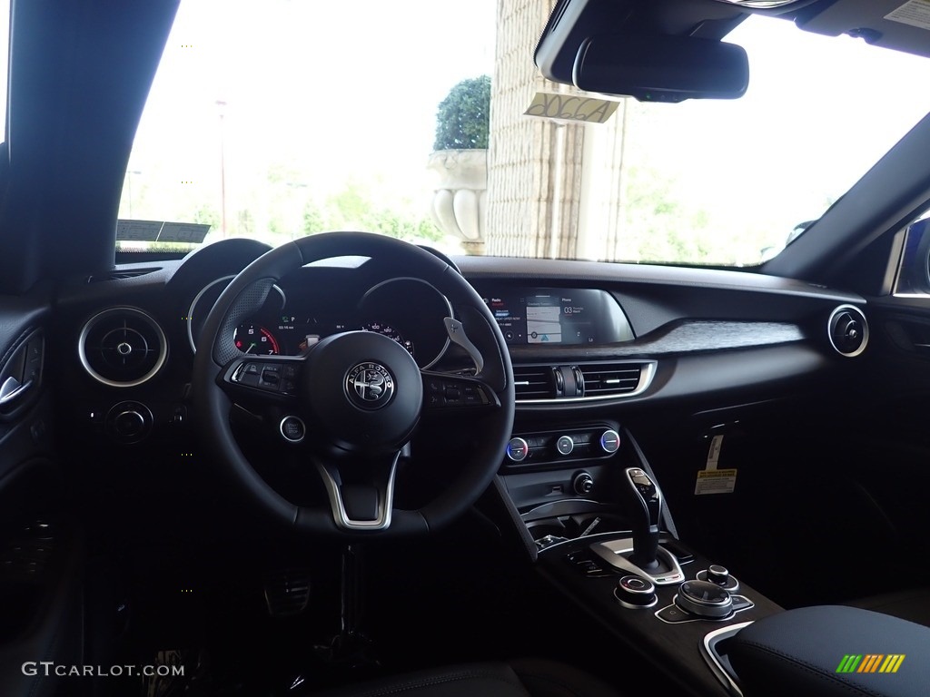 2022 Alfa Romeo Stelvio Sprint AWD Dashboard Photos