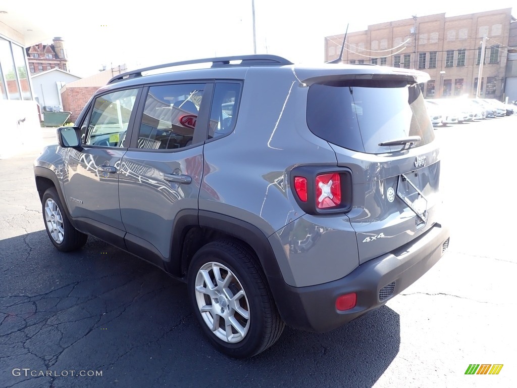 2020 Renegade Latitude 4x4 - Sting-Gray / Black photo #6
