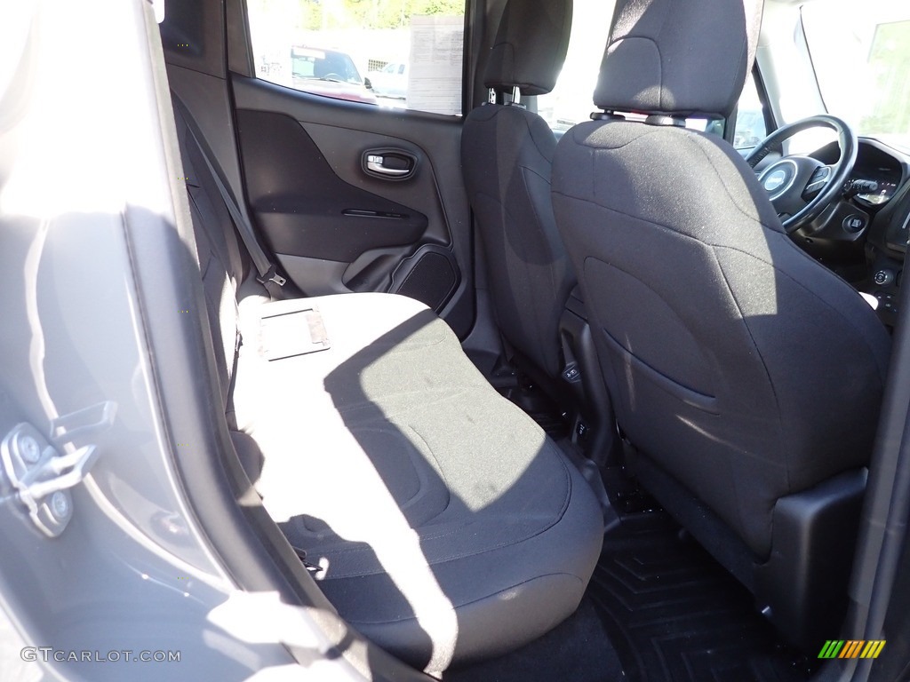 2020 Renegade Latitude 4x4 - Sting-Gray / Black photo #10