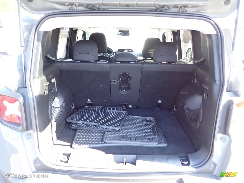 2020 Renegade Latitude 4x4 - Sting-Gray / Black photo #12
