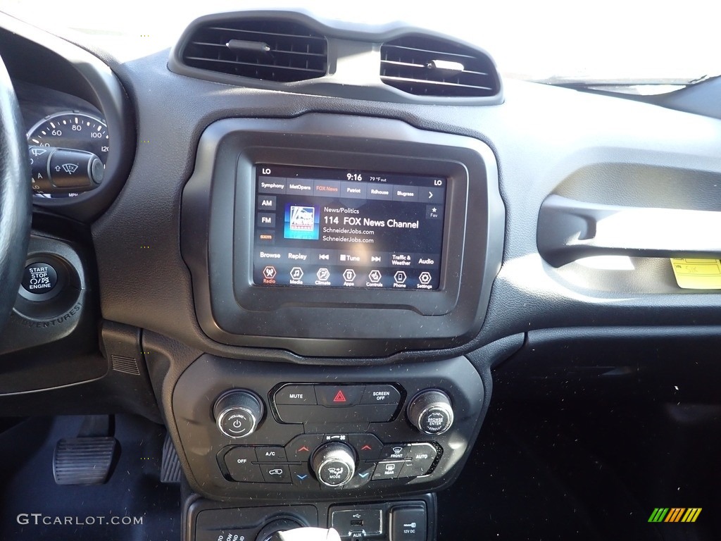 2020 Renegade Latitude 4x4 - Sting-Gray / Black photo #17