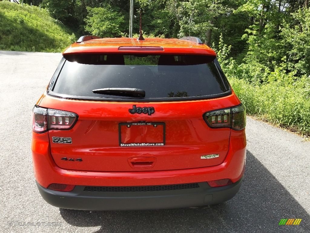 2020 Compass Sport 4x4 - Spitfire Orange / Black photo #8