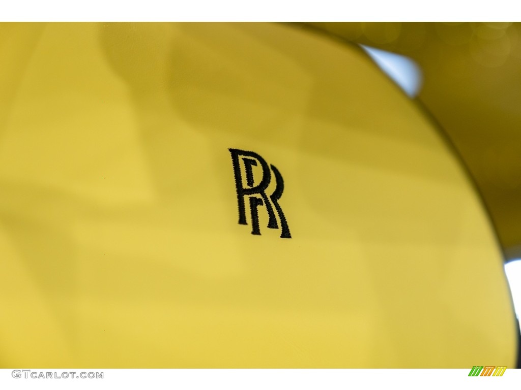 2022 Rolls-Royce Phantom Standard Phantom Model Marks and Logos Photo #144191406