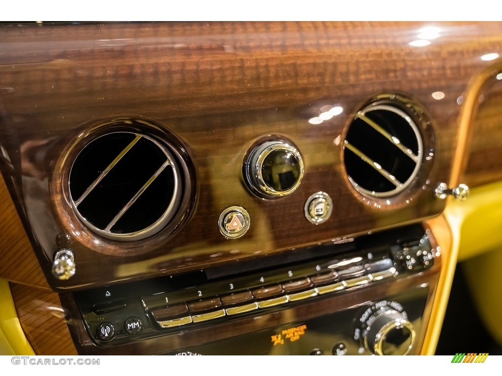 2022 Rolls-Royce Phantom Standard Phantom Model Controls Photo #144191721