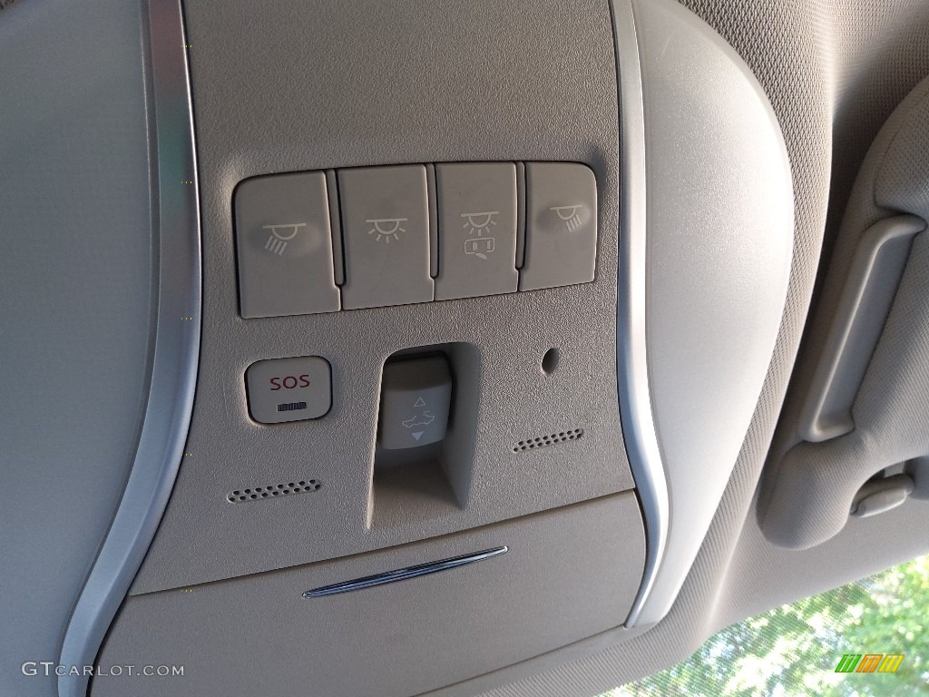 2017 Infiniti QX60 AWD Controls Photos