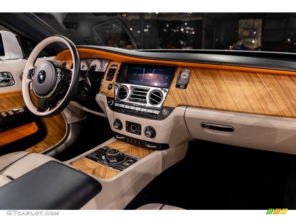 2019 Rolls-Royce Dawn Standard Dawn Model Arctic White/Black Dashboard Photo #144192186
