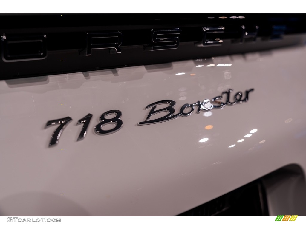2022 Porsche 718 Boxster Standard 718 Boxster Model Marks and Logos Photos