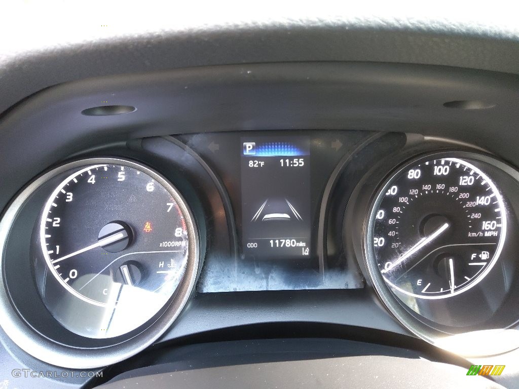 2021 Toyota Camry SE Gauges Photos