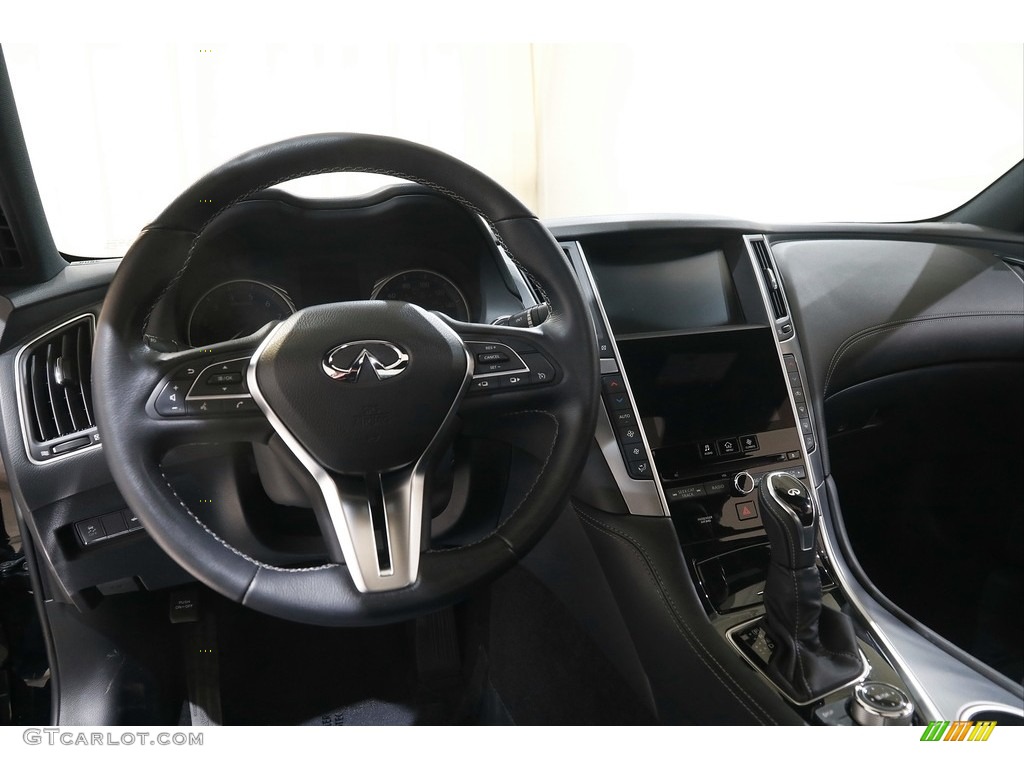 2018 Infiniti Q60 3.0t LUXE AWD Dashboard Photos