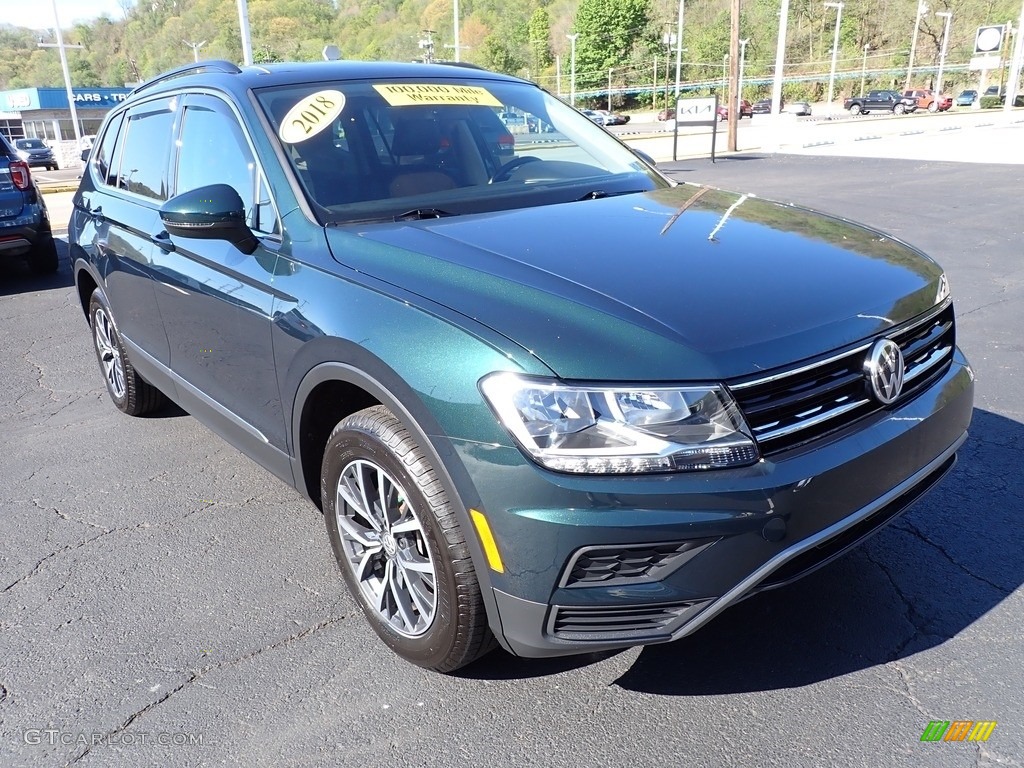 Dark Moss Green Metallic 2018 Volkswagen Tiguan SE 4MOTION Exterior Photo #144196407