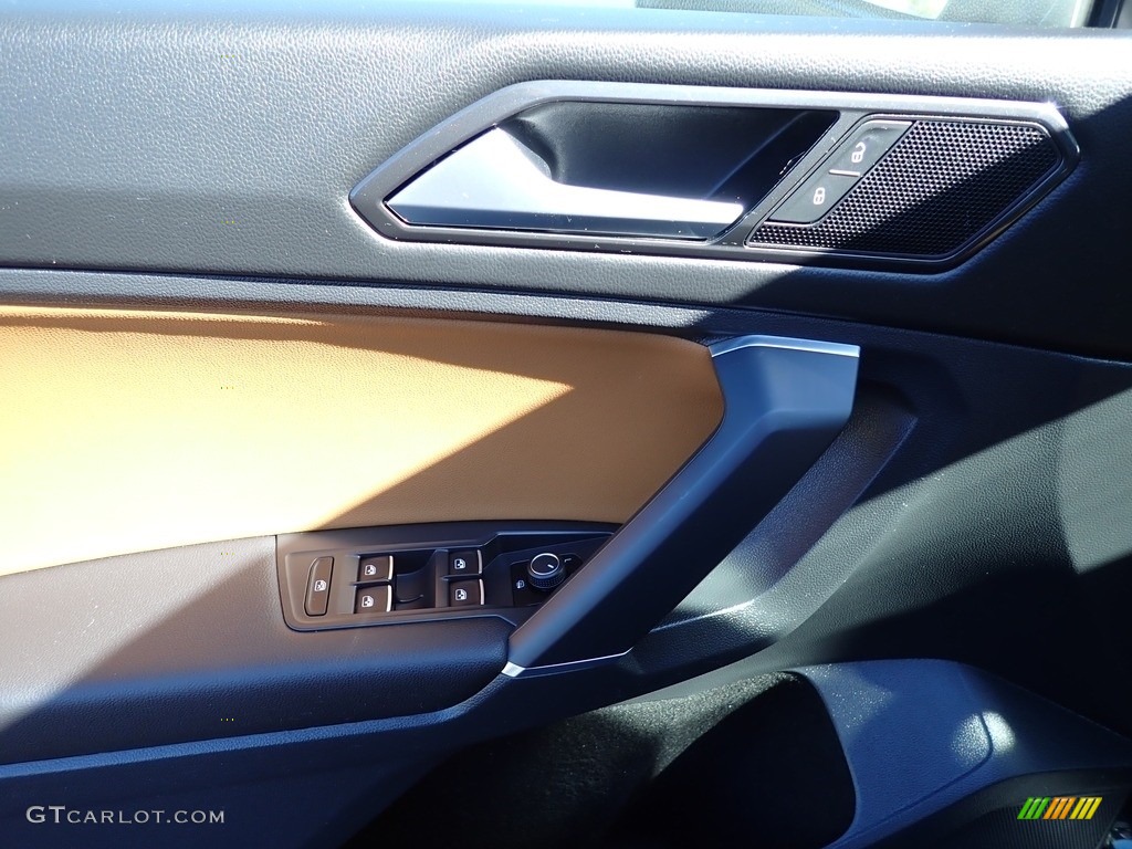 2018 Tiguan SE 4MOTION - Dark Moss Green Metallic / Golden Oak/Black photo #15