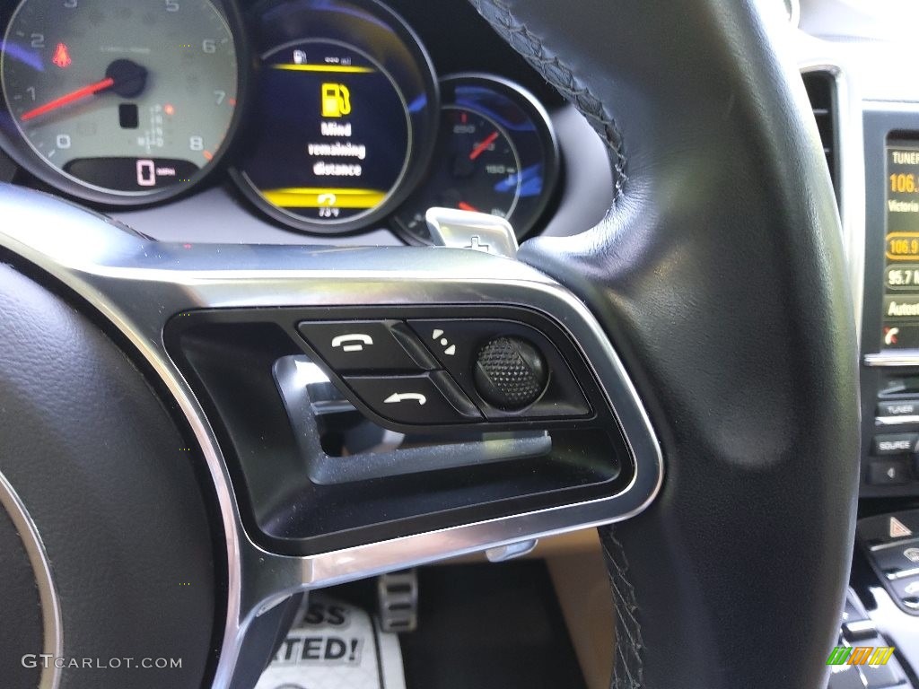 2016 Porsche Cayenne S Black/Luxor Beige Steering Wheel Photo #144197547