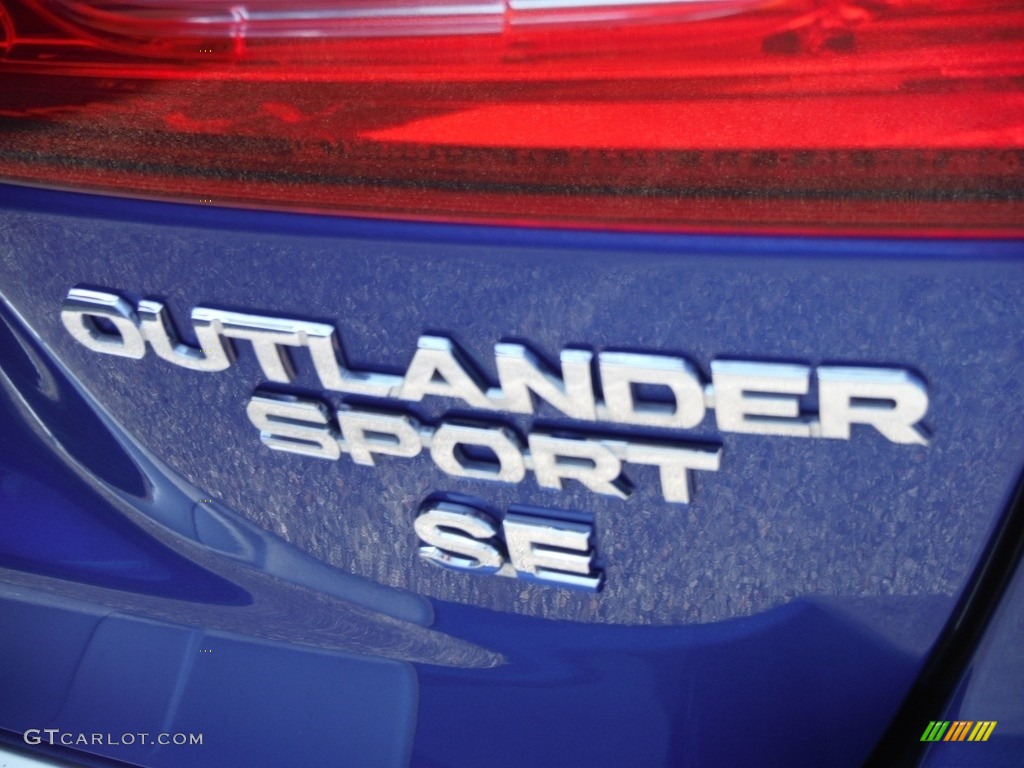2018 Mitsubishi Outlander Sport SE AWC Marks and Logos Photos
