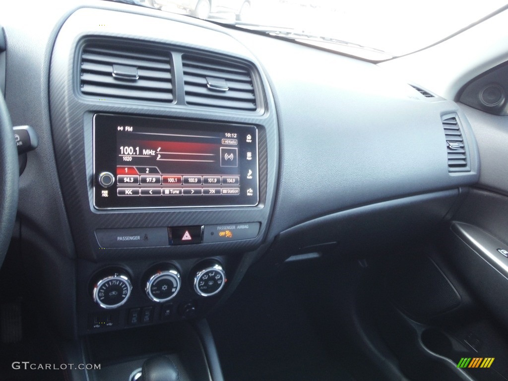 2018 Mitsubishi Outlander Sport SE AWC Black Dashboard Photo #144198885