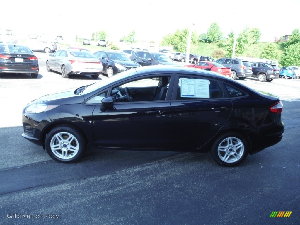 2017 Fiesta SE Sedan - Shadow Black / Charcoal Black photo #6