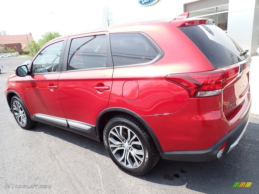 Rally Red Metallic 2017 Mitsubishi Outlander SE S-AWC Exterior Photo #144207117