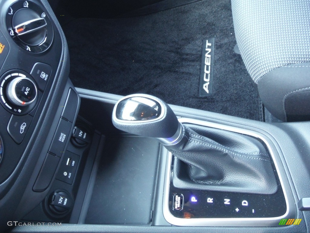 2022 Accent SEL - Olympus Silver / Black photo #13