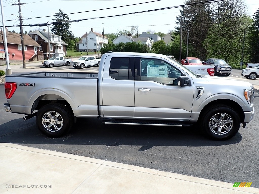 Iconic Silver Metallic 2022 Ford F150 XLT SuperCab 4x4 Exterior Photo
