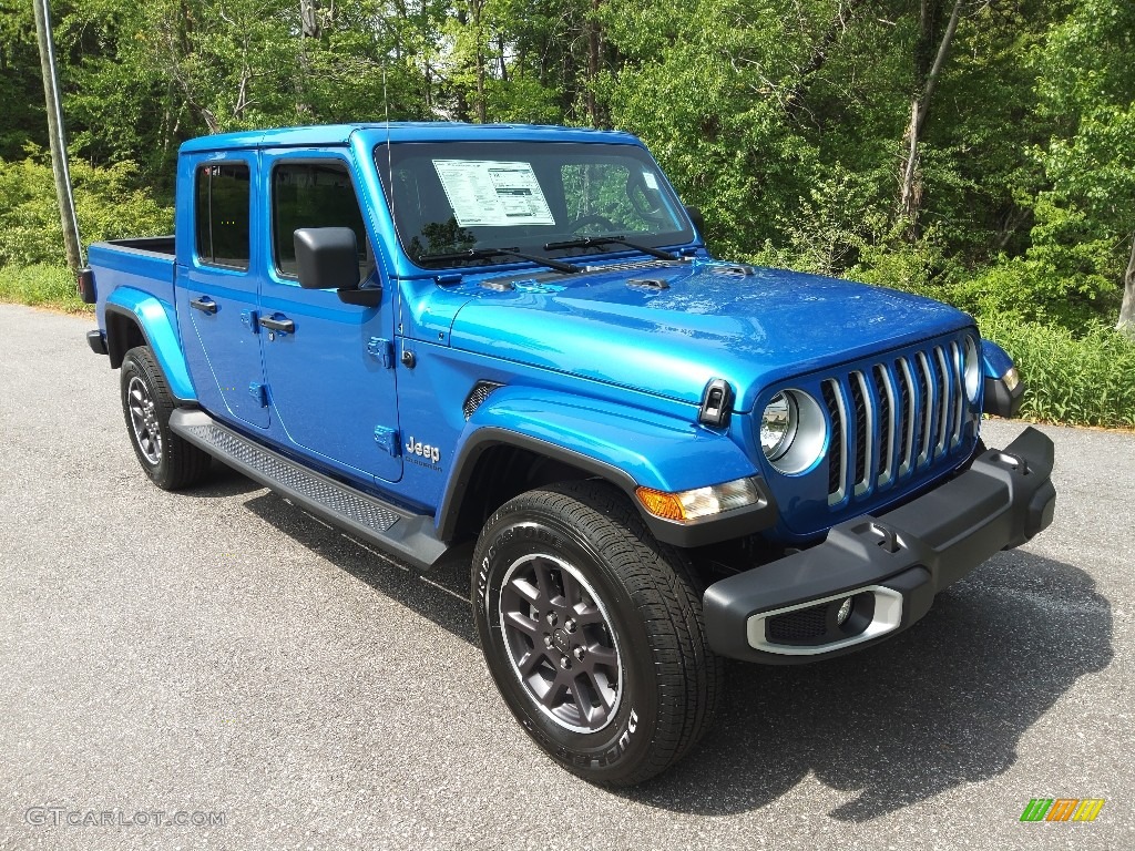 2022 Gladiator Overland 4x4 - Hydro Blue Pearl / Black photo #4