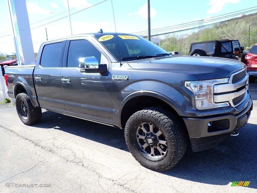 2019 F150 Platinum SuperCrew 4x4 - Magnetic / Black photo #1