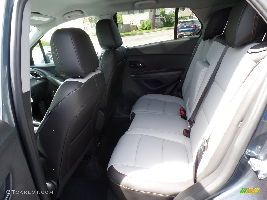 Jet Black/Light Ash Gray Interior 2022 Chevrolet Trax LT AWD Photo #144213954