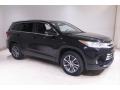 2019 Midnight Black Metallic Toyota Highlander SE AWD  photo #1