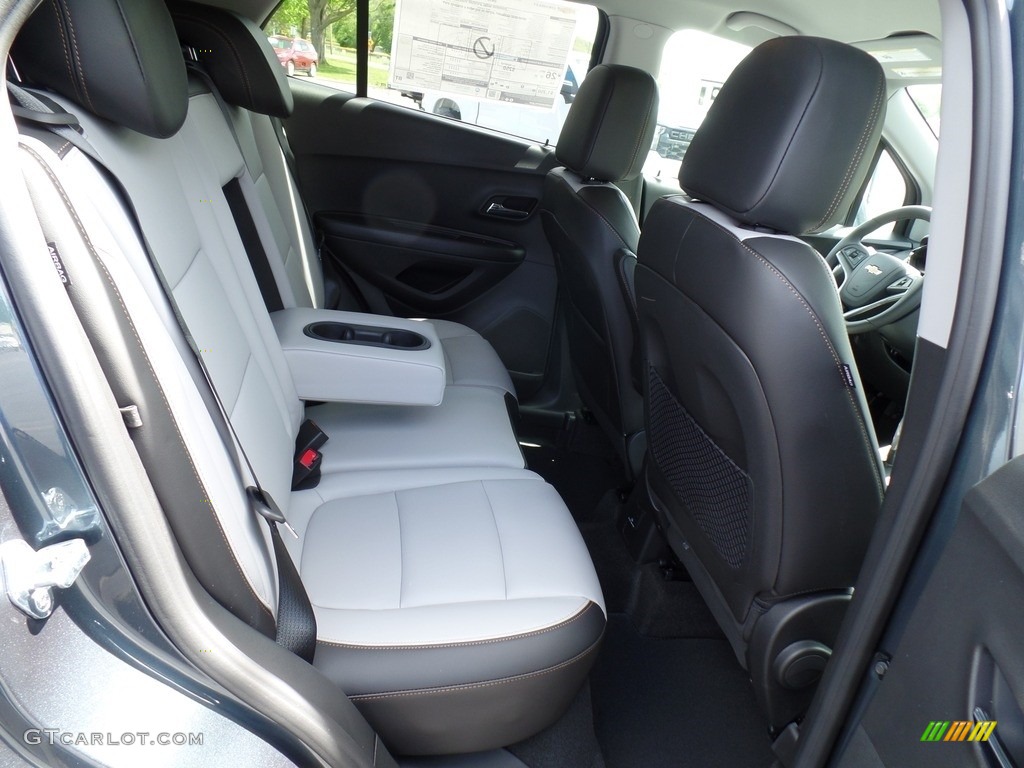 Jet Black/Light Ash Gray Interior 2022 Chevrolet Trax LT AWD Photo #144214074