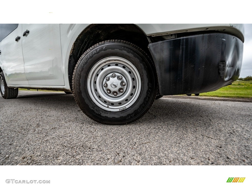 2016 Nissan NV 3500 HD S Passenger Wheel Photos