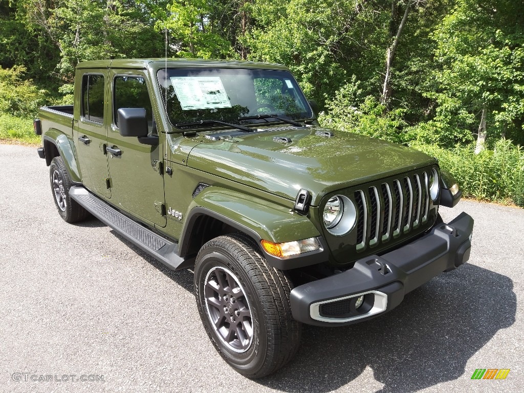 2022 Gladiator Overland 4x4 - Sarge Green / Black/Dark Saddle photo #4