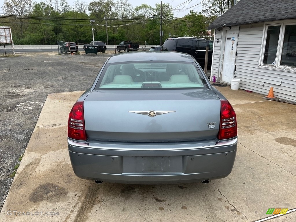 2006 300 C HEMI - Silver Steel Metallic / Dark Slate Gray/Light Slate Gray photo #8