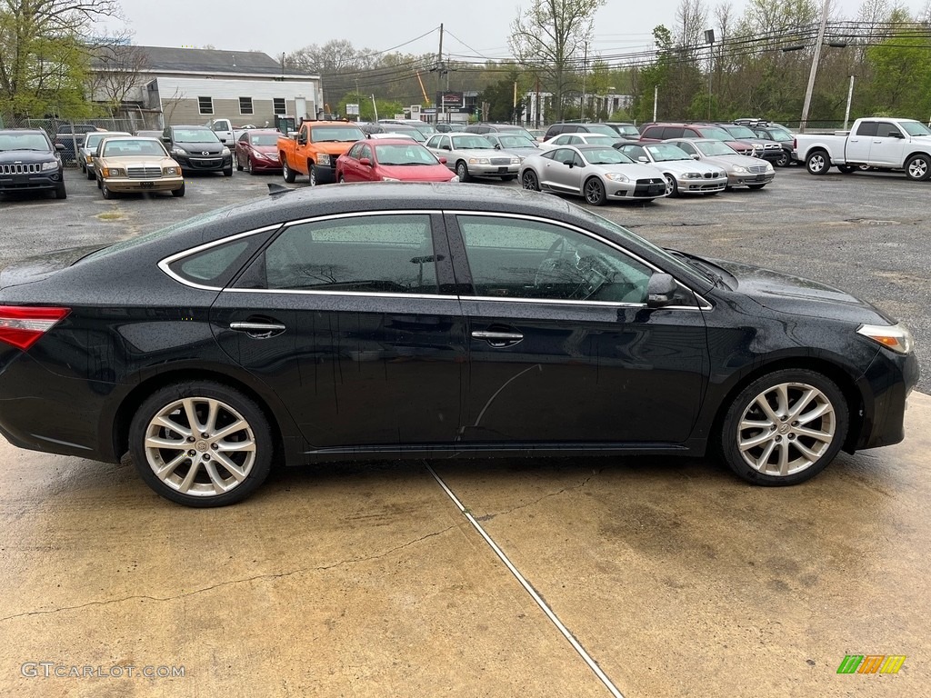 2013 Avalon XLE - Attitude Black Pearl / Black photo #4