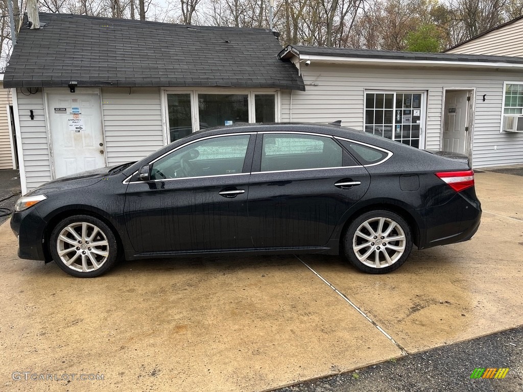 2013 Avalon XLE - Attitude Black Pearl / Black photo #11