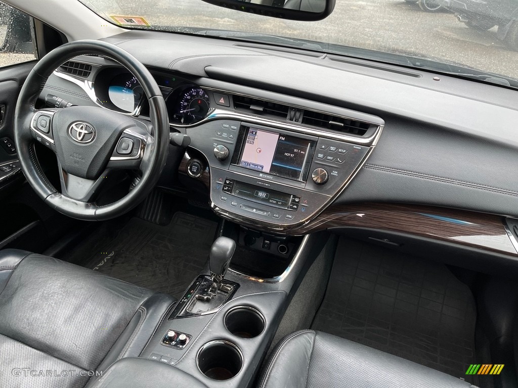 2013 Avalon XLE - Attitude Black Pearl / Black photo #22