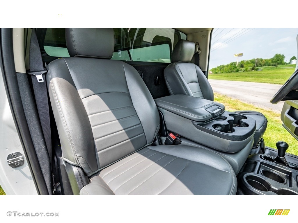 2015 Ram 2500 Tradesman Regular Cab 4x4 Front Seat Photo #144218169