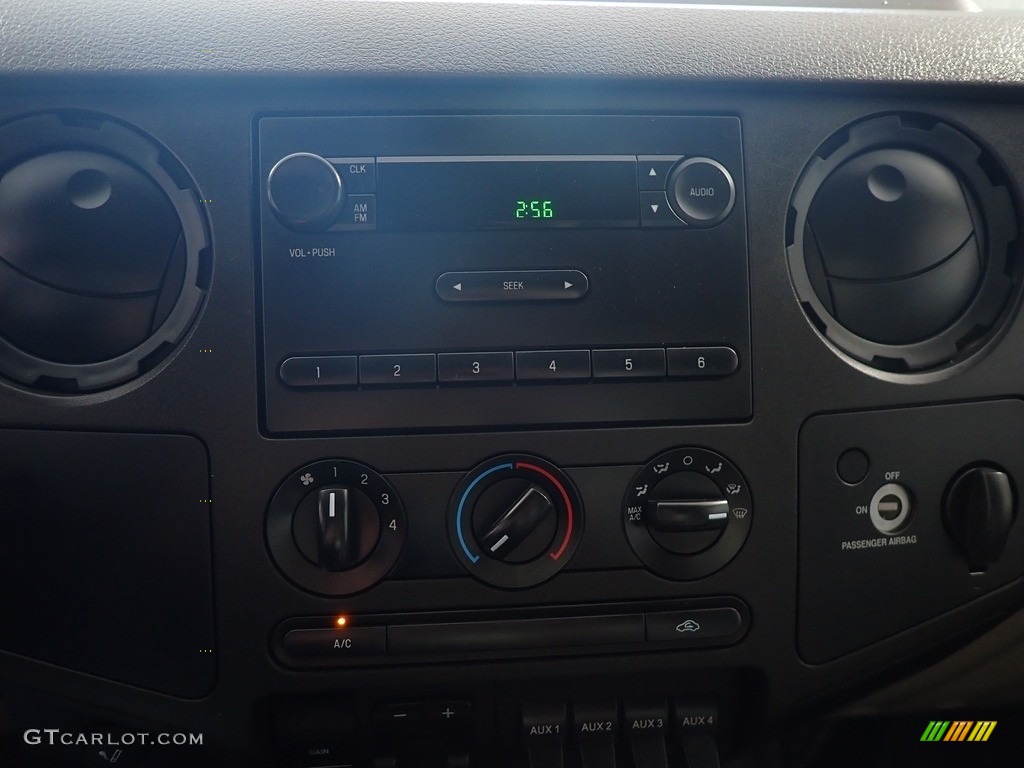 2008 F350 Super Duty XL Regular Cab 4x4 Chassis - Oxford White / Medium Stone photo #2