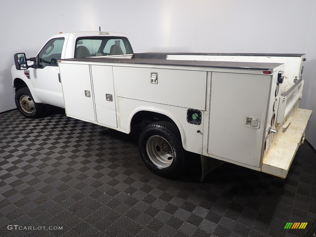 2008 F350 Super Duty XL Regular Cab 4x4 Chassis - Oxford White / Medium Stone photo #10