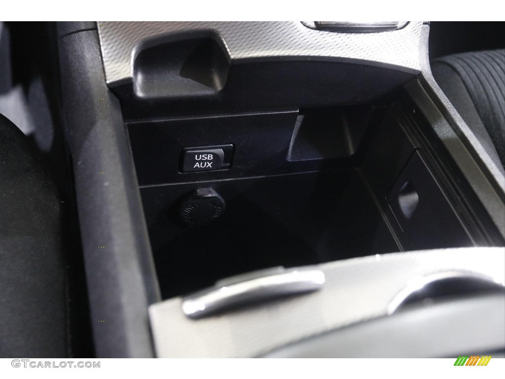 2015 Venza LE - Magnetic Gray Metallic / Black photo #16
