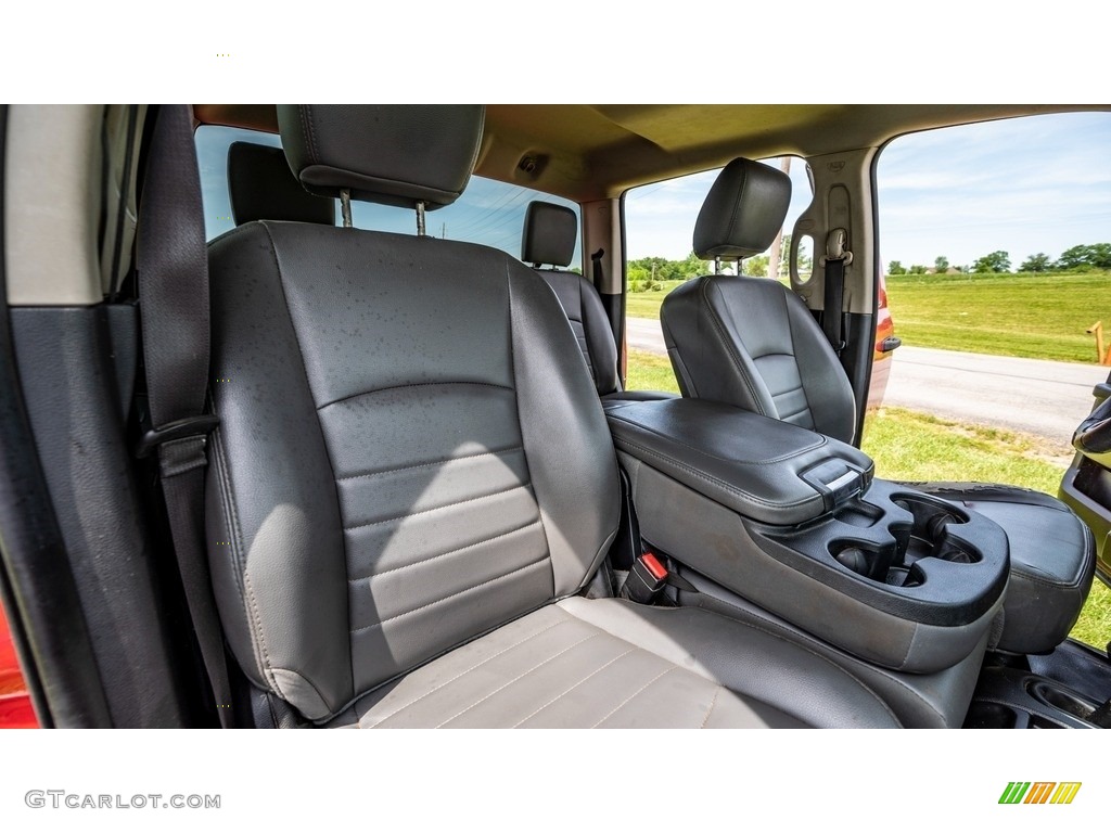 Black/Diesel Gray Interior 2017 Ram 2500 Tradesman Crew Cab 4x4 Photo #144219039