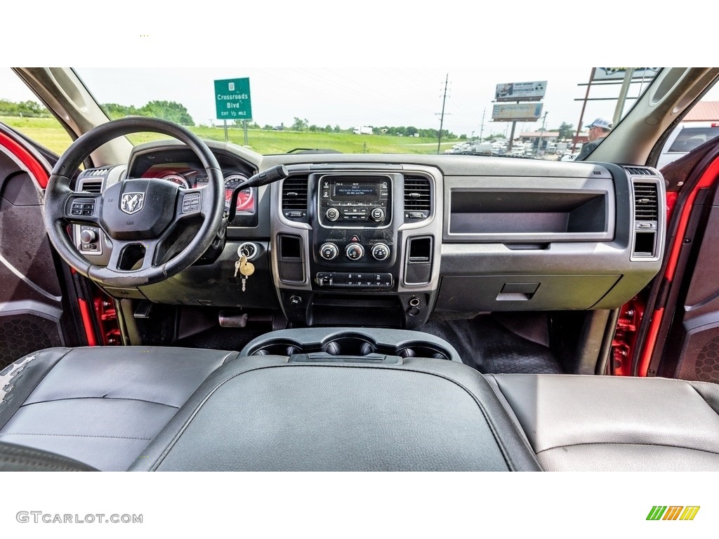 2017 Ram 2500 Tradesman Crew Cab 4x4 Black/Diesel Gray Dashboard Photo #144219063
