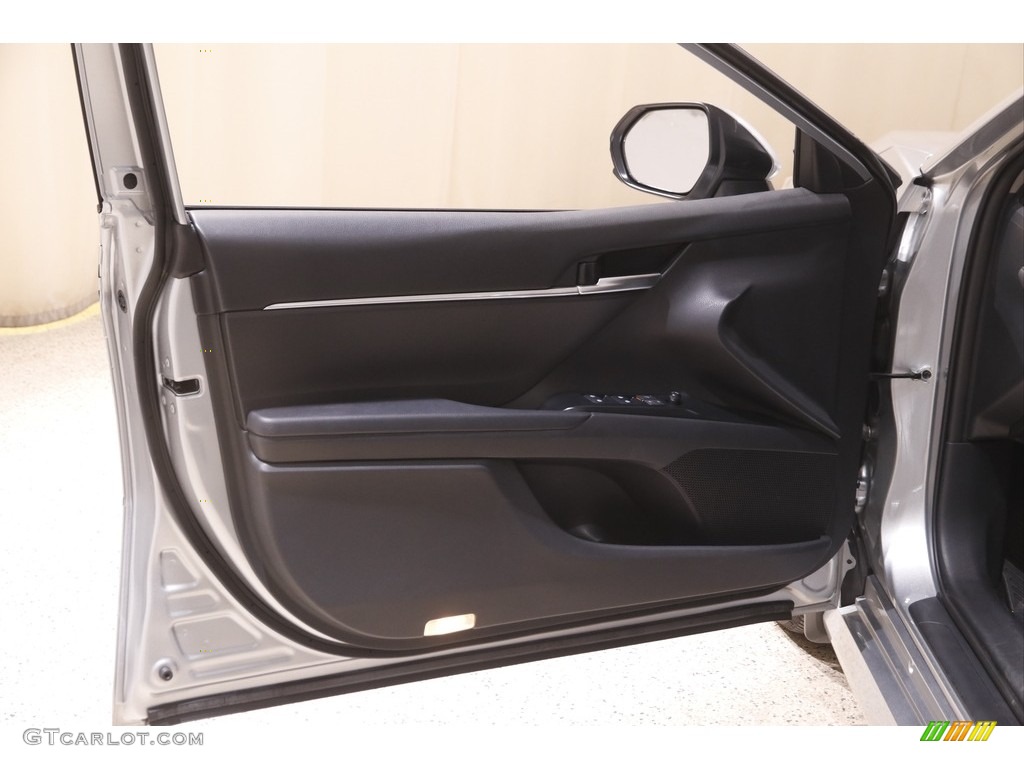 2019 Camry LE - Celestial Silver Metallic / Black photo #4