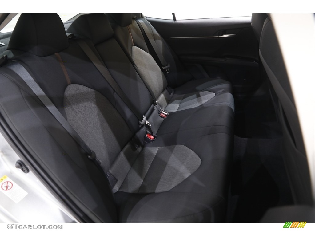 2019 Camry LE - Celestial Silver Metallic / Black photo #14