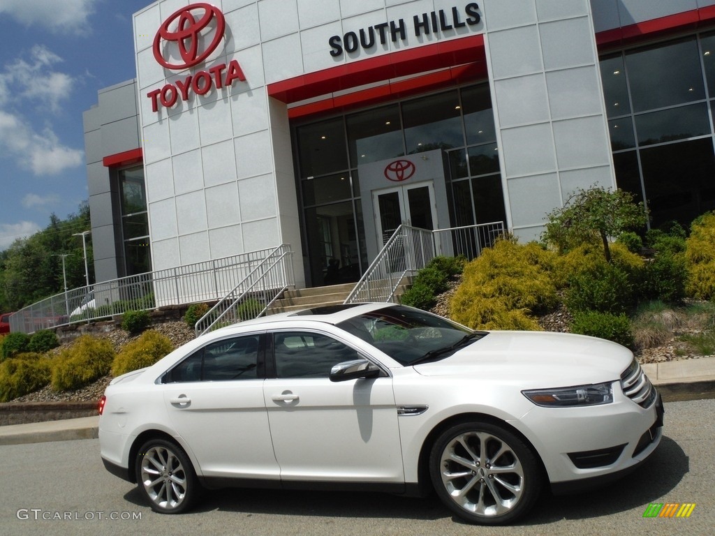 2016 Taurus Limited AWD - White Platinum / Charcoal Black photo #2