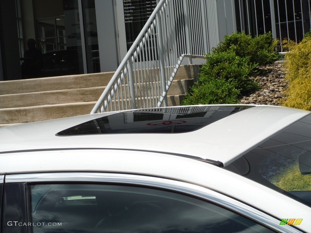 2016 Taurus Limited AWD - White Platinum / Charcoal Black photo #3