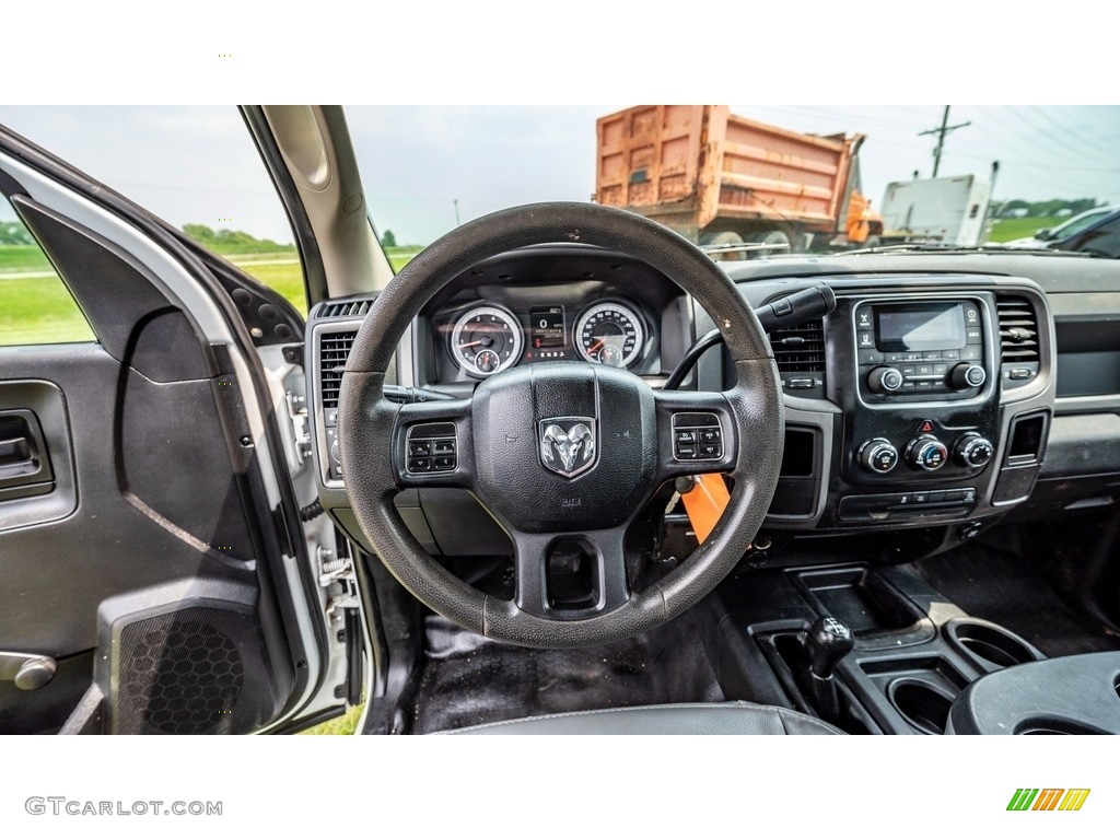 2013 Ram 2500 Tradesman Regular Cab 4x4 Black/Diesel Gray Dashboard Photo #144220491