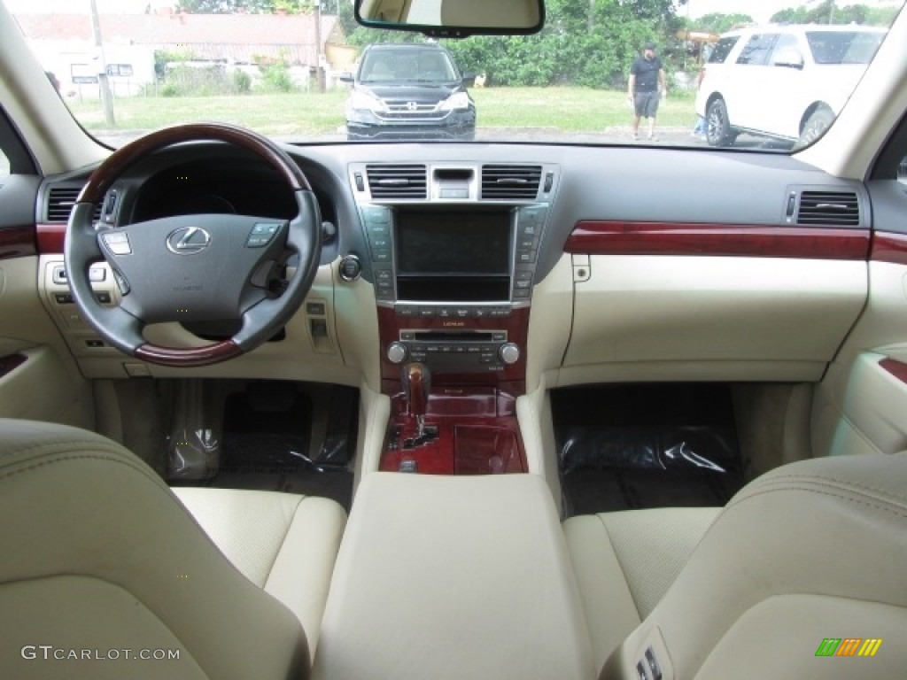 2012 Lexus LS 460 Dashboard Photos