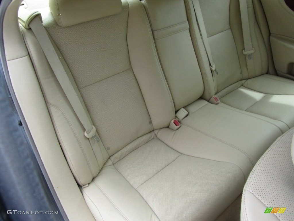 2012 Lexus LS 460 Rear Seat Photos