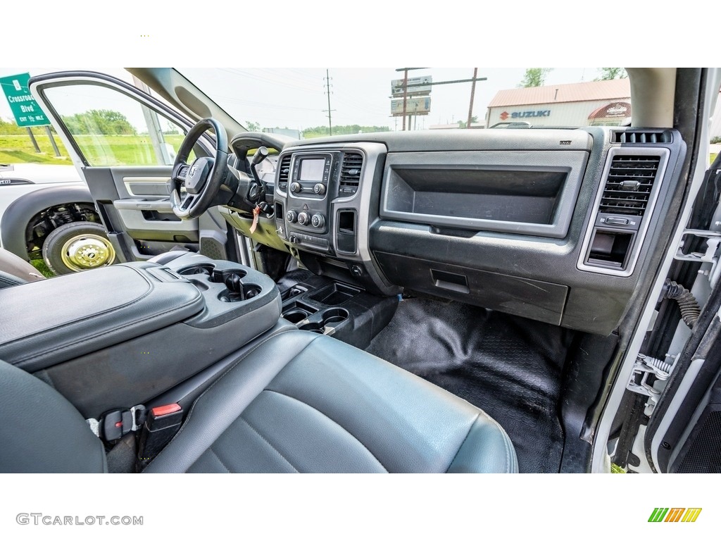 2017 Ram 2500 Tradesman Regular Cab 4x4 Dashboard Photos