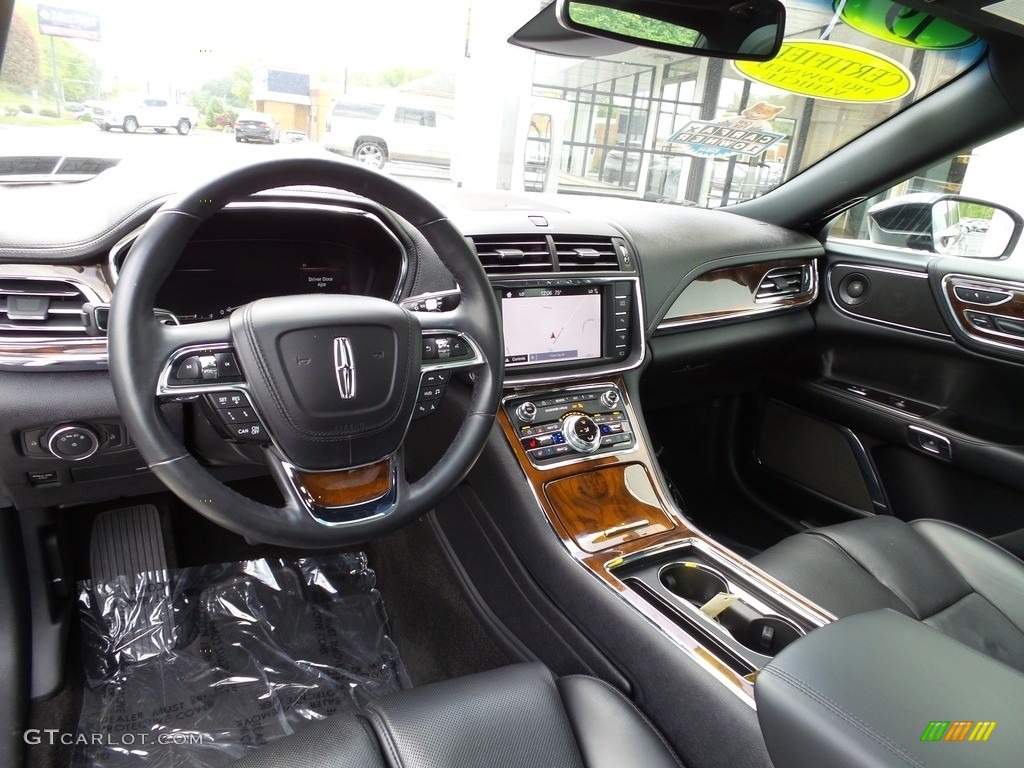 2019 Lincoln Continental Reserve AWD Front Seat Photo #144221841