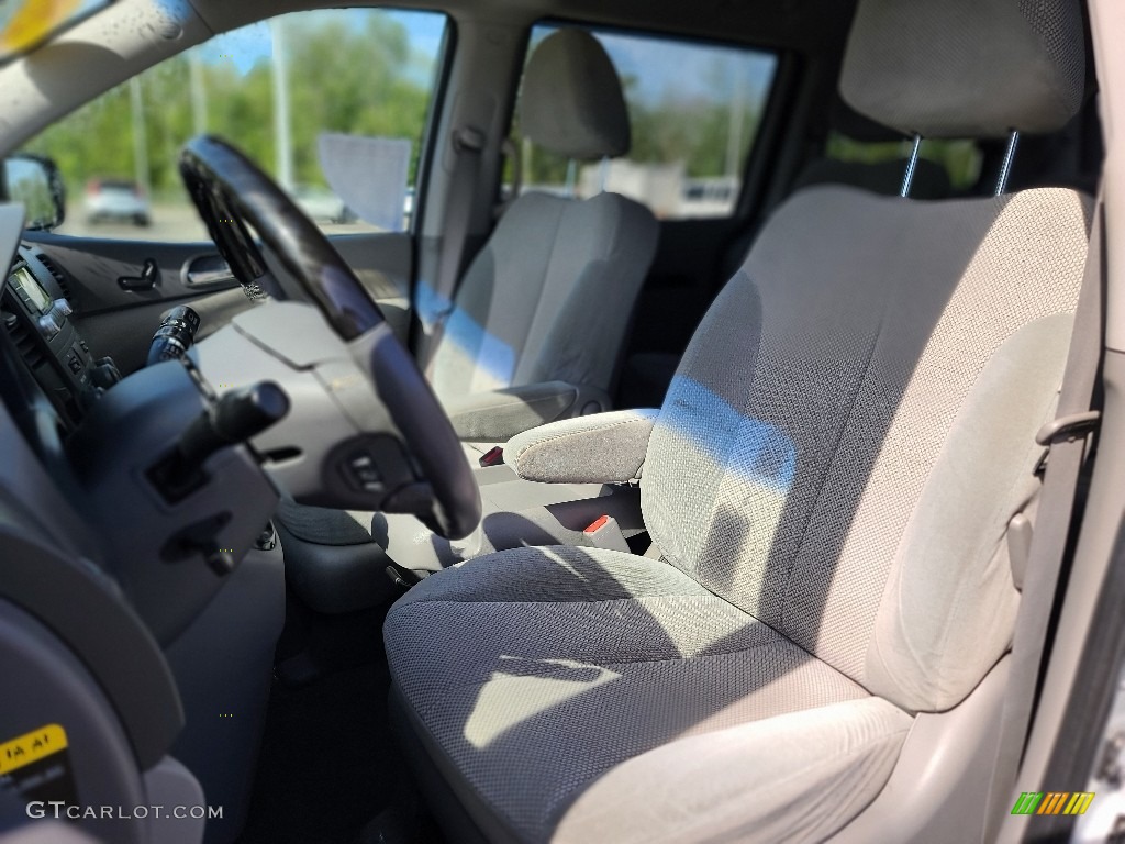 2012 Sedona EX - Bright Silver / Gray photo #27